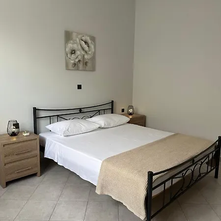 Little Nest - Luxury Living Kos Town
